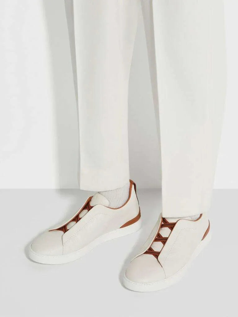 Triple Stitch Cuero Zapatillas – Blanco/Marrón