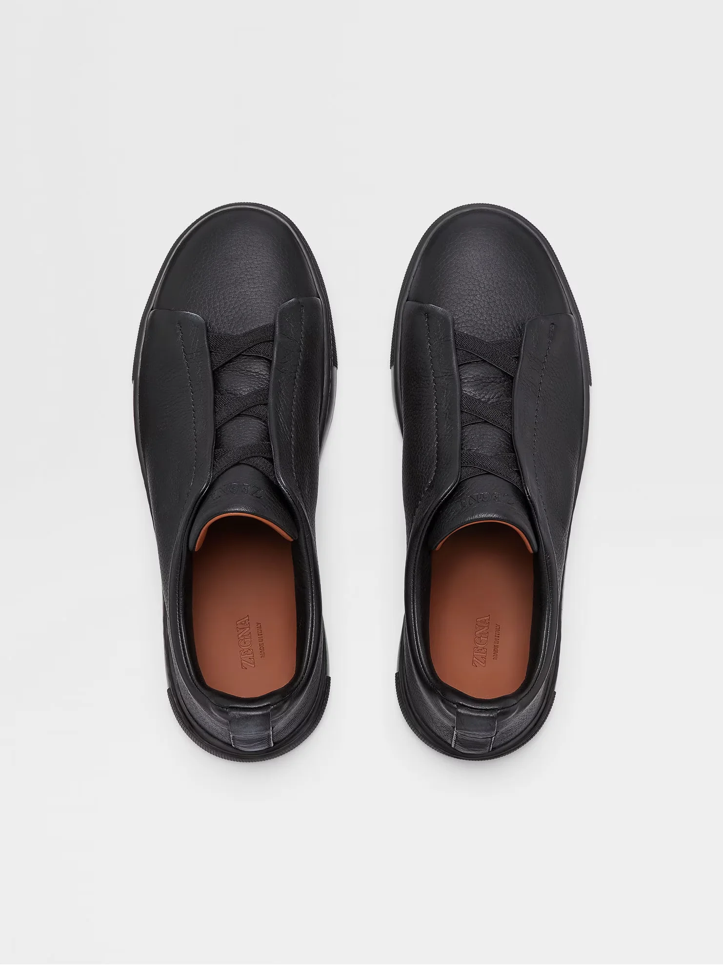 Triple Stitch Negro Cuero Zapatillas
