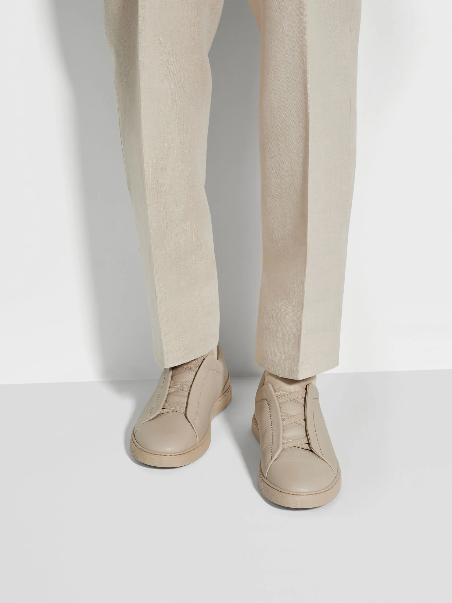 Triple Stitch Beige Cuero Zapatillas