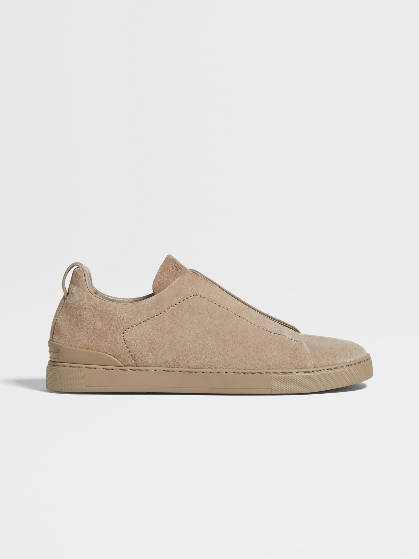 Triple Stitch Gamuza Slip-On Zapatilla – Beige claro