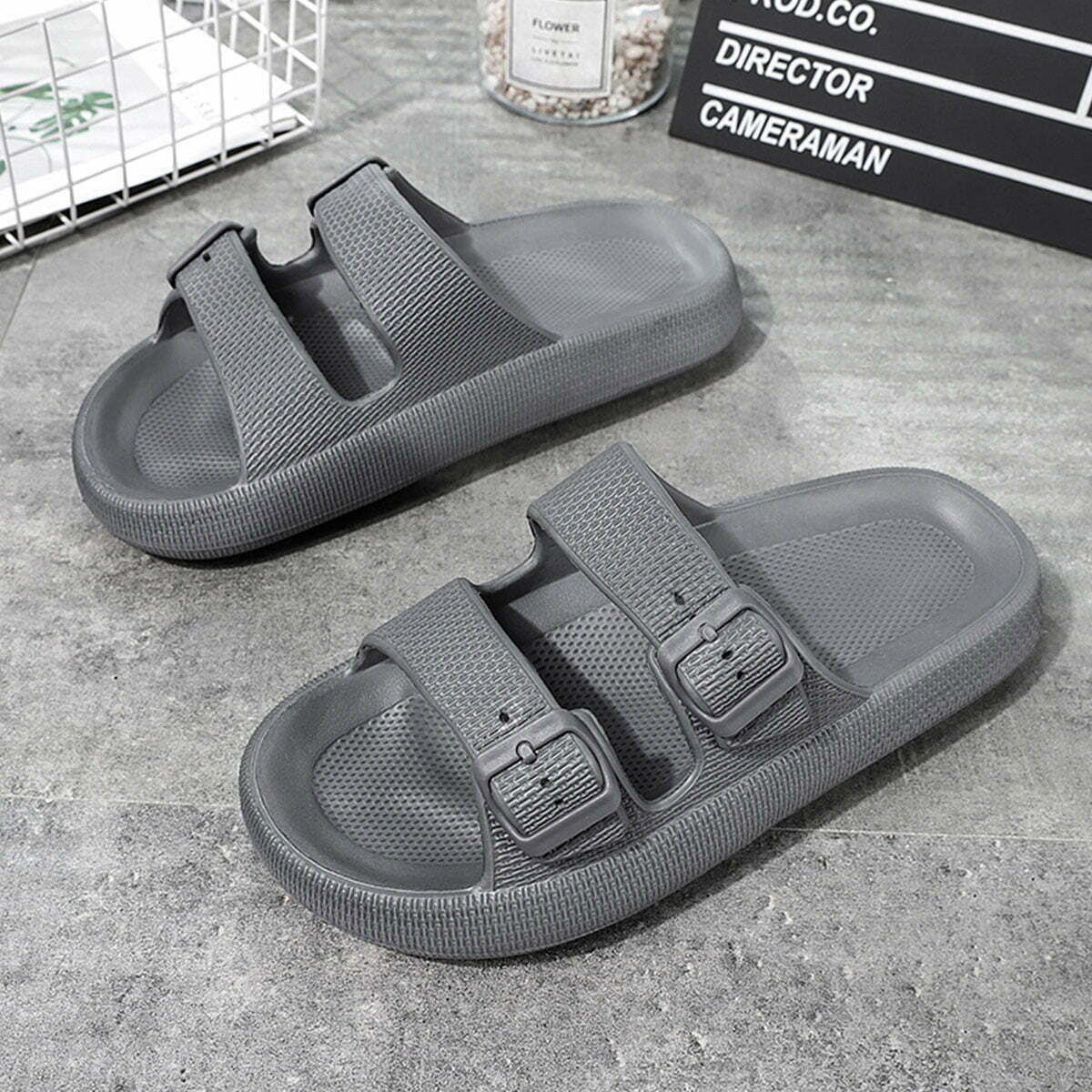 Sandalias con Hebillas Ajustables y Suela Antideslizante - Gris
