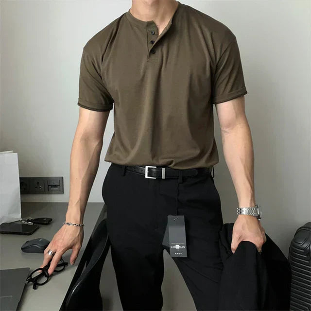 Polo Henley Regal – Marrón
