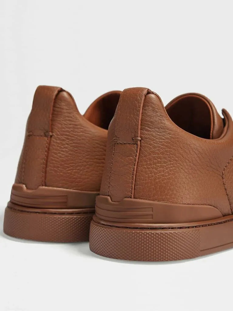Triple Stitch Graneado Cuero Zapatillas – Marrón