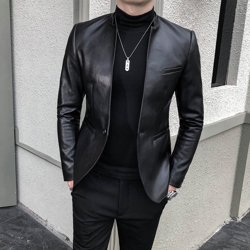 Blazer de Cuero Sintético con Corte Ajustado - Negro