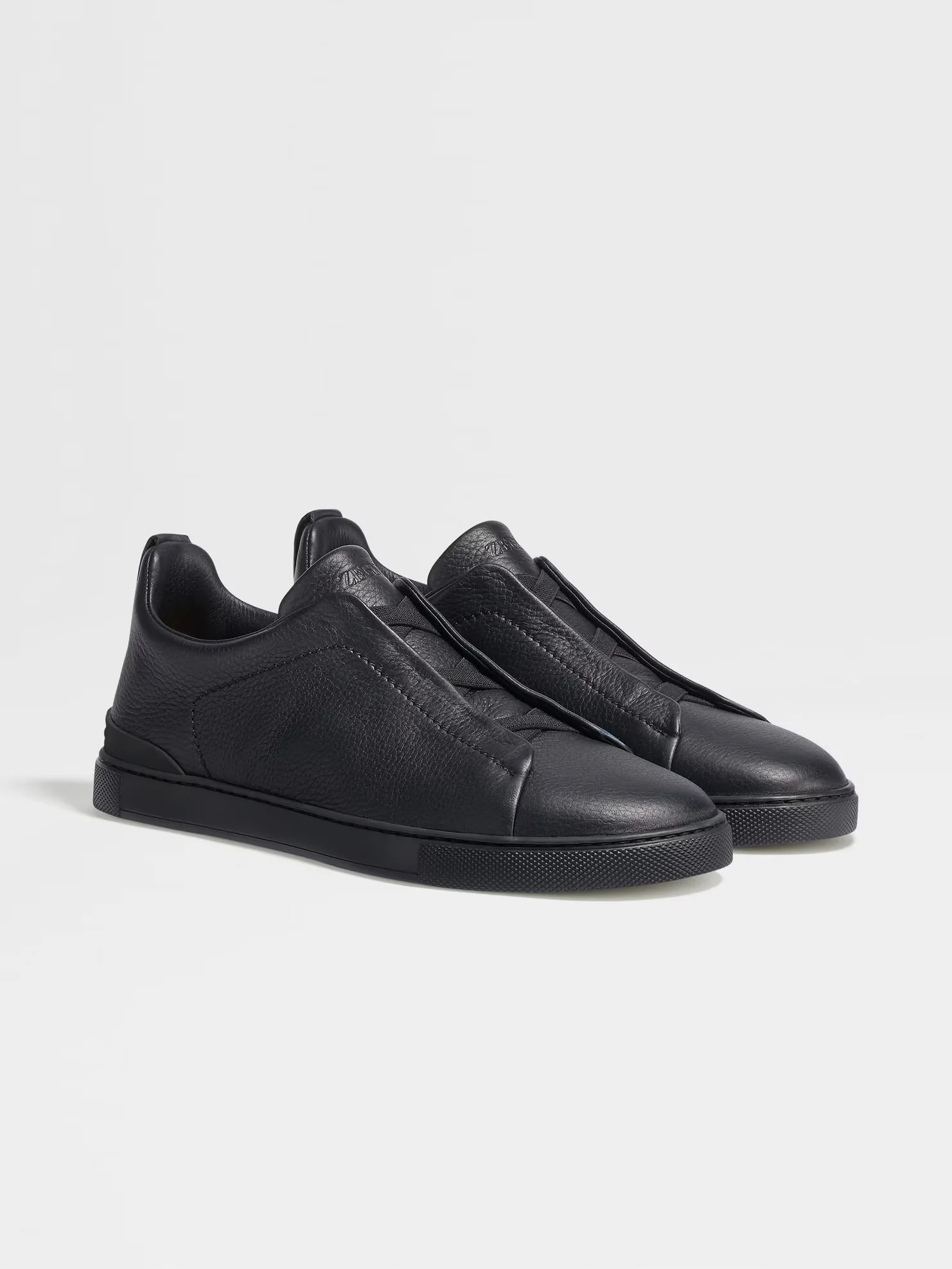 Triple Stitch Negro Cuero Zapatillas