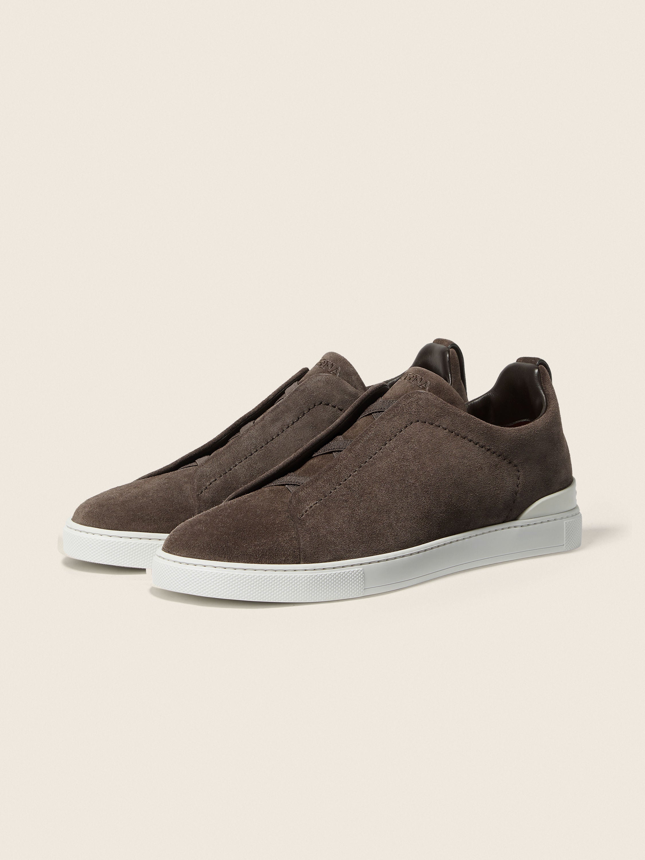 Triple Stitch Gamuza Slip-On Zapatilla – Marrón