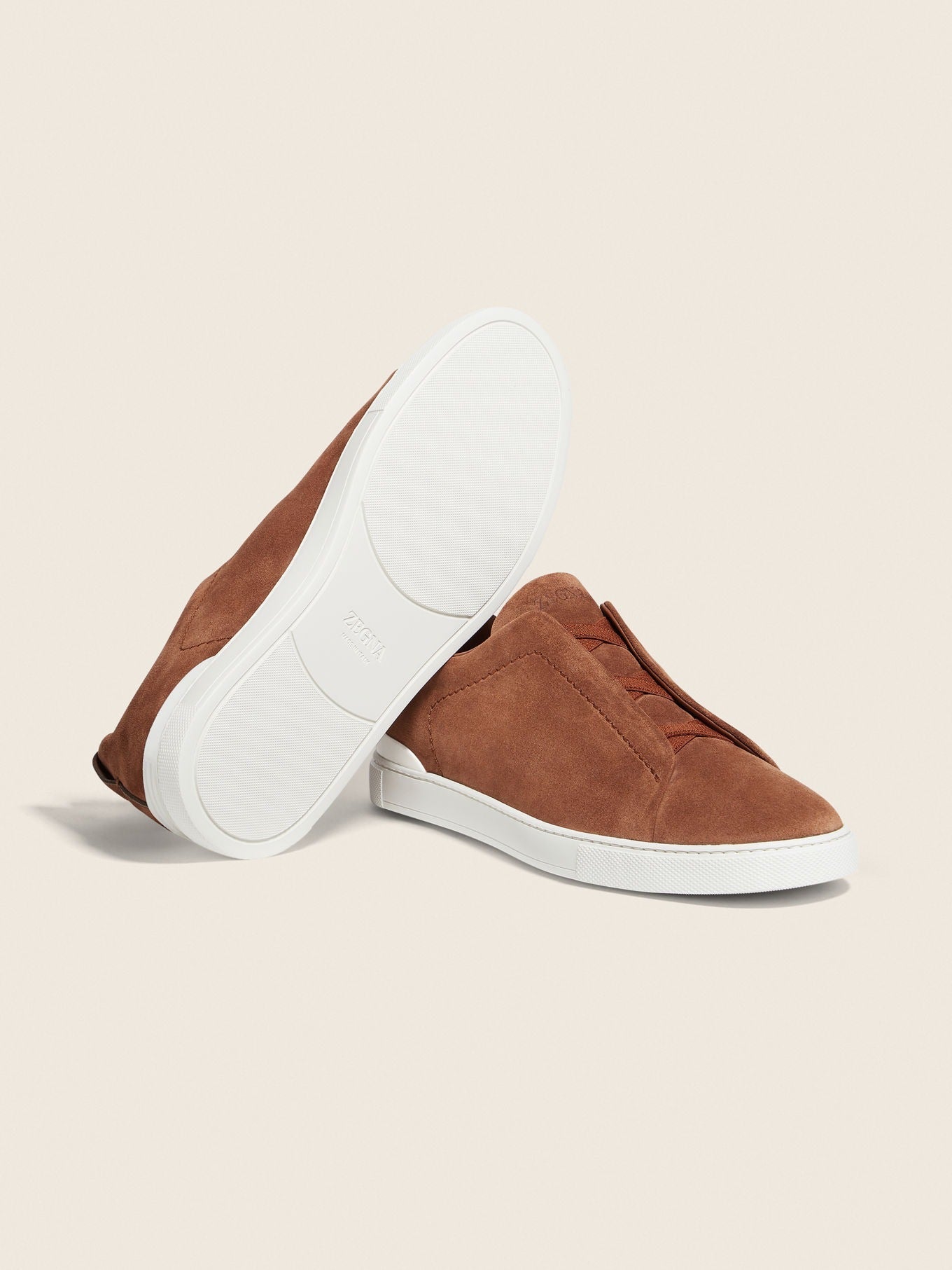 Triple Stitch Gamuza Slip-On Zapatilla – Tabaco