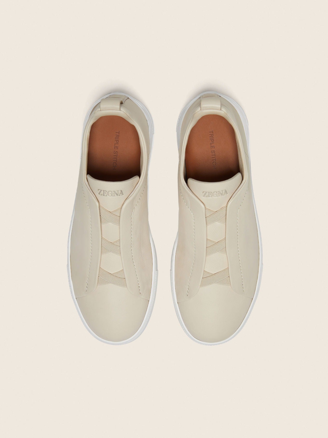 Triple Stitch SECONDSKIN Slip-On Zapatilla - Beige claro