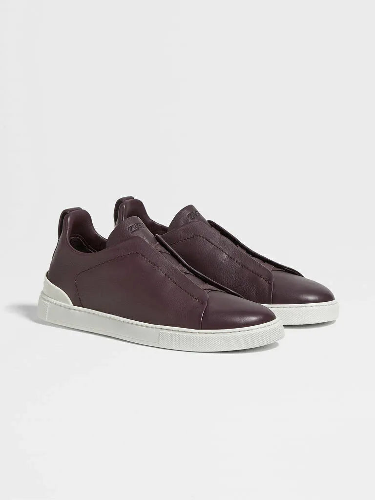 Triple Stitch Cuero Zapatillas – Burgundy